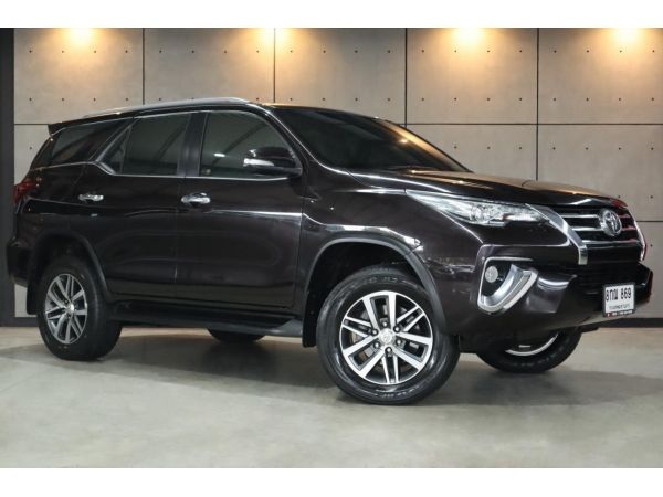 2017 Toyota Fortuner 2.8 V SUV AT (ปี 15-18) B869